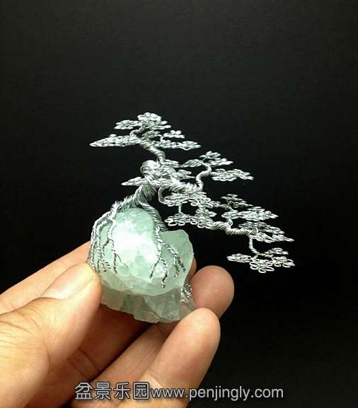 cascade_wire_bonsai_tree_on_fluorite_by_ken_to_by_kentoart-d69mpgp_conew1.jpg