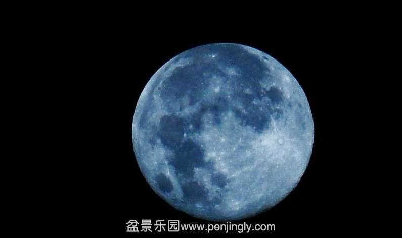 moon_blue_9-1-2012_Lilliana_Mendez_North_Bergen_NJ.jpg