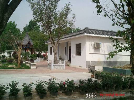 Ƭ0196.jpg